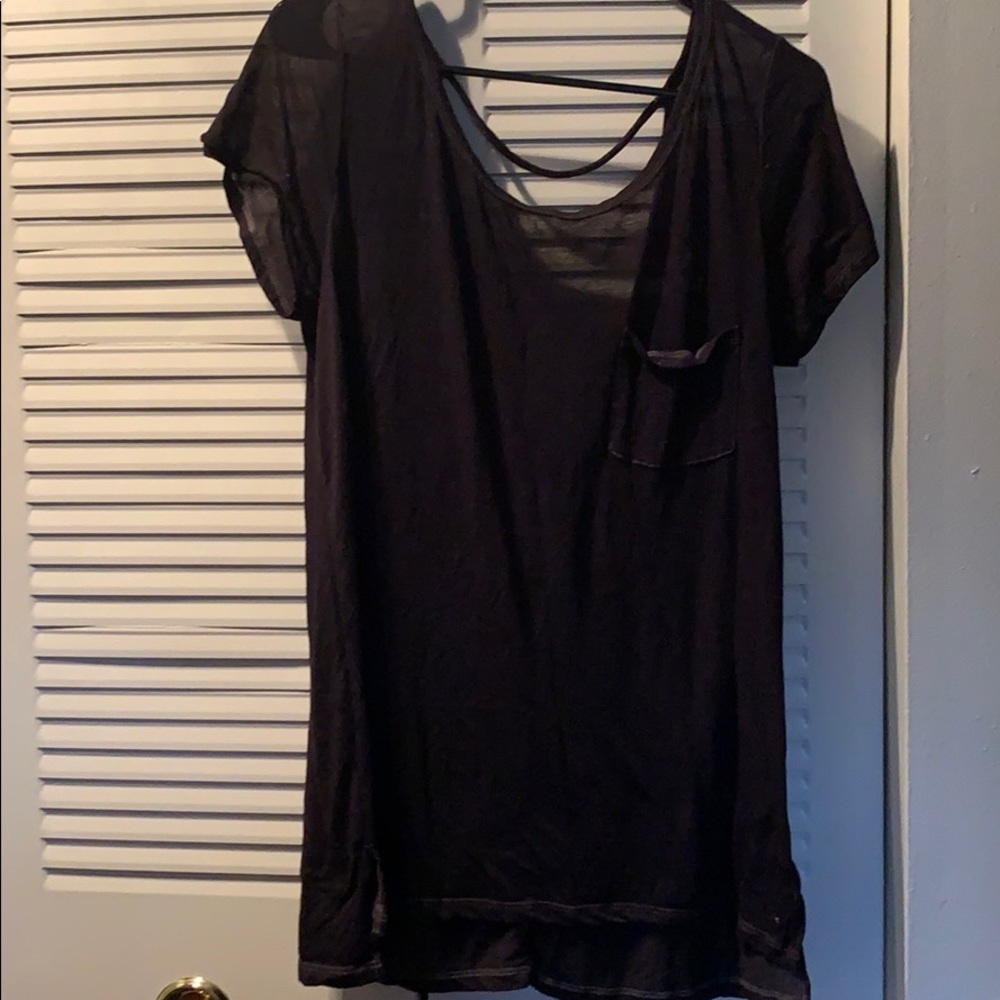 American eagle black thin t shirt